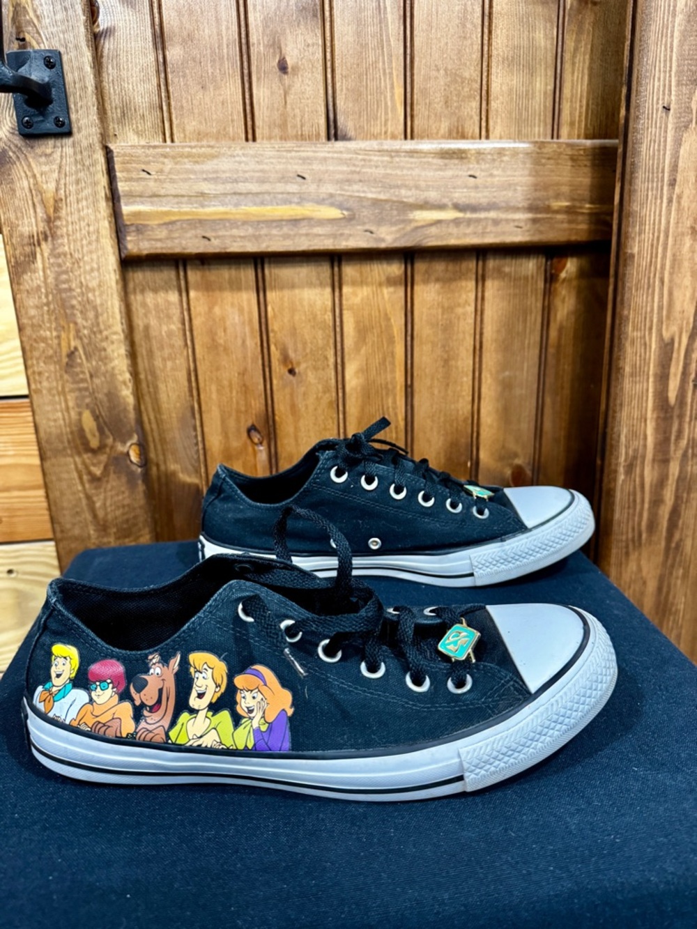Women's Converse Chuck Taylor Scooby-Doo Low top sneakers - size 10 - Picture 2 of 9